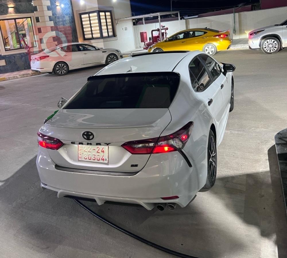 تۆیۆتا کامری